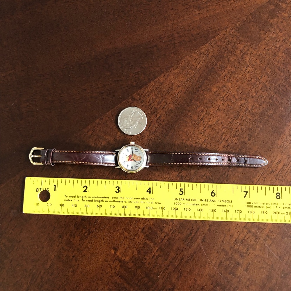 Winnie-the-Pooh Watch w/Brown Band - Picture 3 of 6